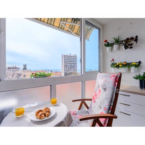 Apartment City Walk ST - Comfort One Bedroom Apartment with Balcony and City View A2