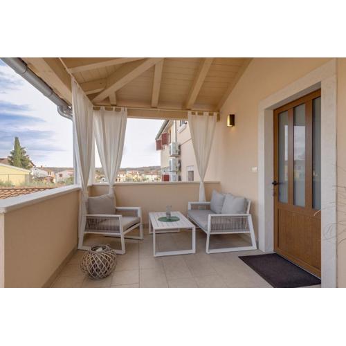 Apartment Dany with Balcony