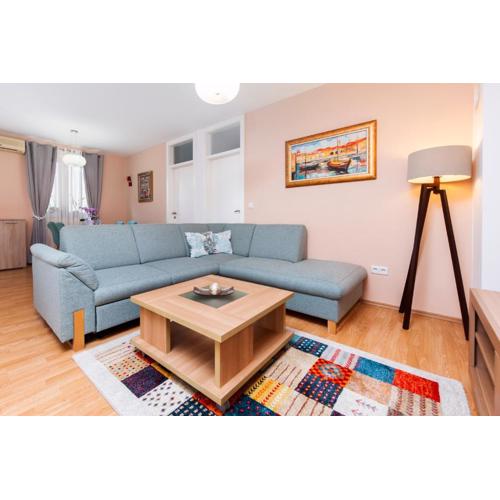 Apartment Deluxe