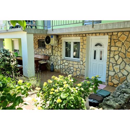 Apartment Deni