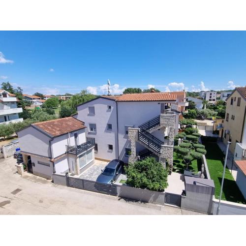 Apartment Denis