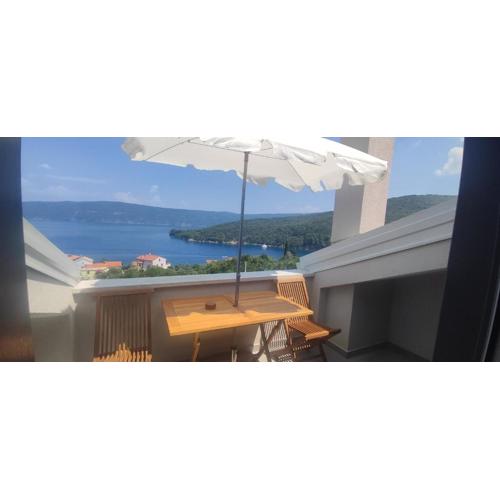 Apartment Desanti 4 Valun
