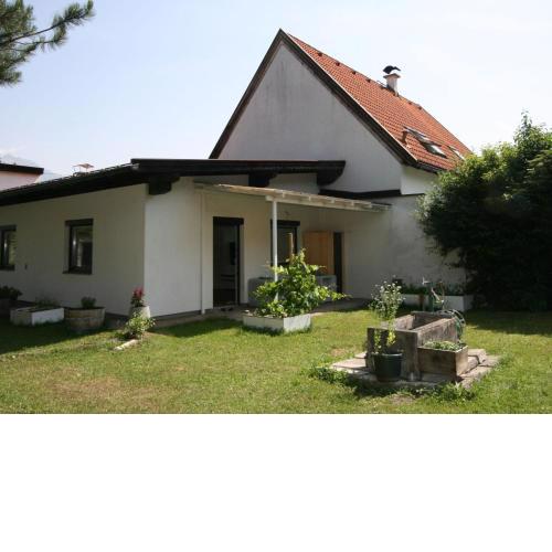 Apartment Diwani home stay Innsbruck by Interhome