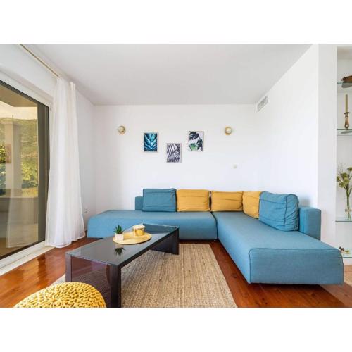 Apartment Doma - Two Bedroom Apartment with Terrace