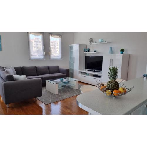 Apartment Domino