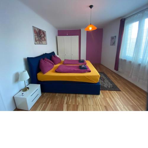 Apartment Domino
