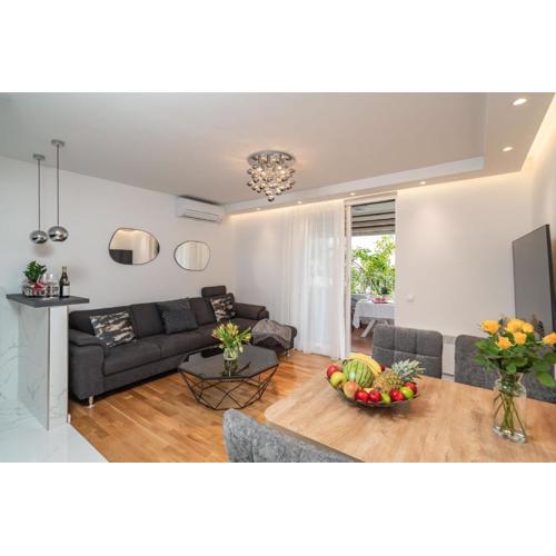 Apartment DoraMia