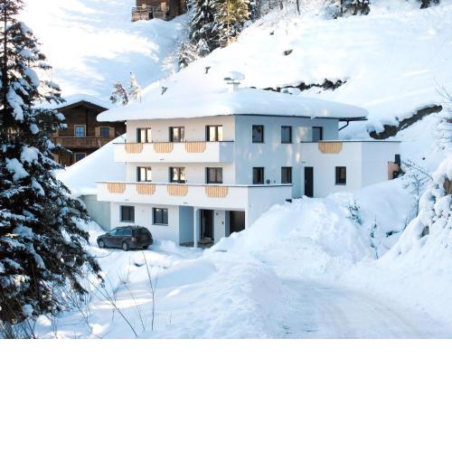 Apartment Edelweiss by Interhome