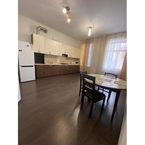 Apartment Ekaterinenskaya 24