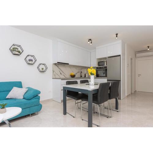 Apartment Ema