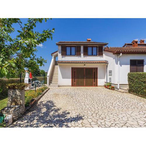 Apartment Fabiana by Interhome