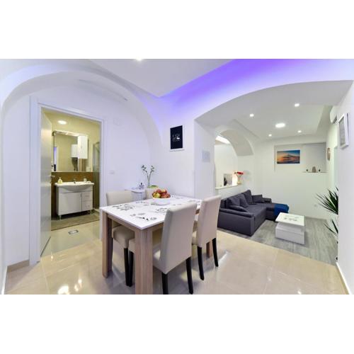 Apartment Frenki- Tkalčićeva -self check in-free parking