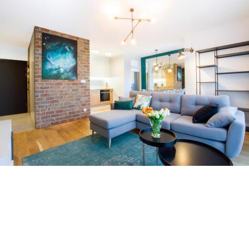 Apartment Front Park Sadowa with Parking by Noclegi Renters