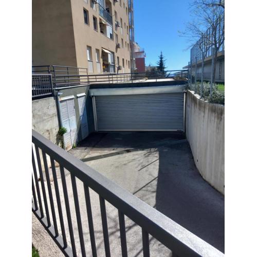 Apartment Harmony - pleasant and comfortable place with a balcony and a secured garage
