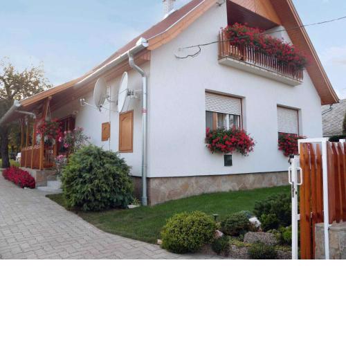 Apartment in Balatonlelle/Balaton 19048
