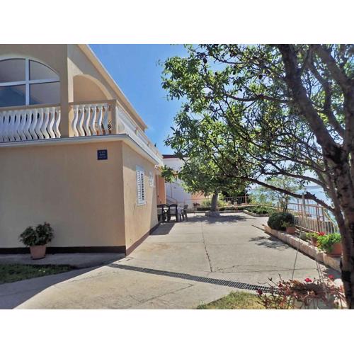 Apartment in Baric Draga 38614