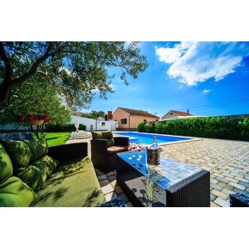 Apartment in Biograd na Moru 35590