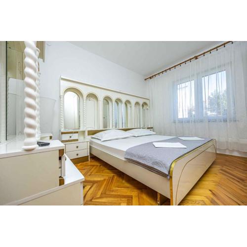 Apartment in Crikvenica 54401