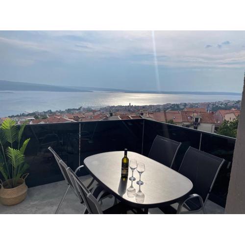 Apartment in Crikvenica with sea view, balcony, air conditioning, WiFi 3492-7