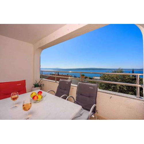Apartment in Dramalj 45910