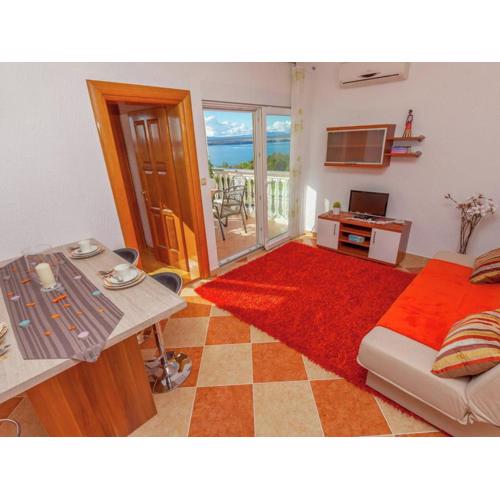 Apartment in Dramalj with pool