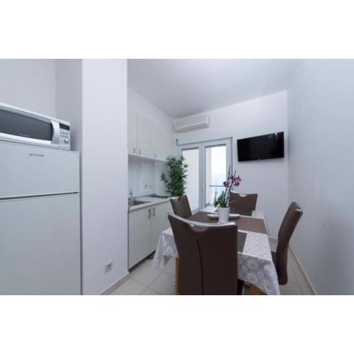 Apartment in Duce with sea view, terrace, air conditioning, WiFi 3423-1