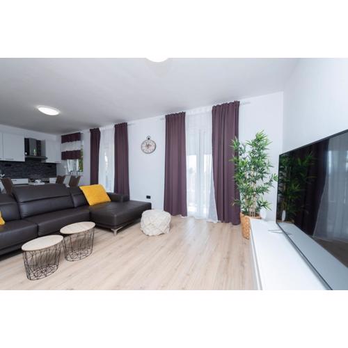 Apartment in Duce with sea view, terrace, air conditioning, WiFi 3423-6