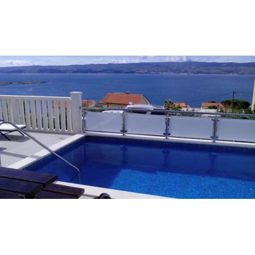 Apartment in Dugi Rat with private Pool, sea view, terrace, aircondition, WiFi 5112-1