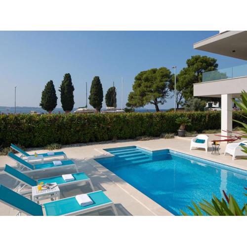 Apartment in Faana with Sea beach