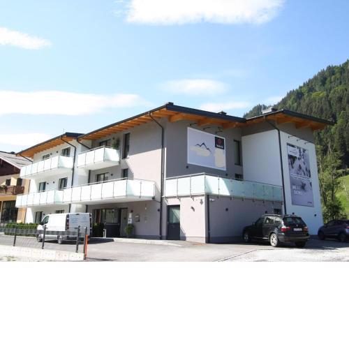 Apartment in Kleinarl with ski room