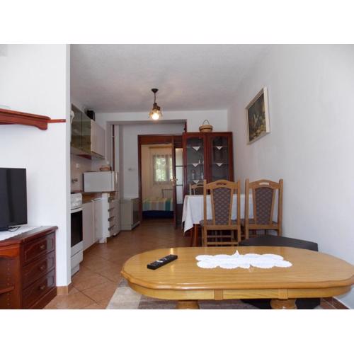 Apartment in Malinska with Terrace, WIFI, Washing machine (4690-4)