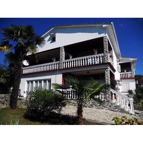 Apartment in Matulji near town center