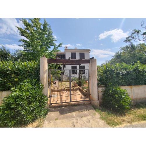 Apartment in Medulin with garden
