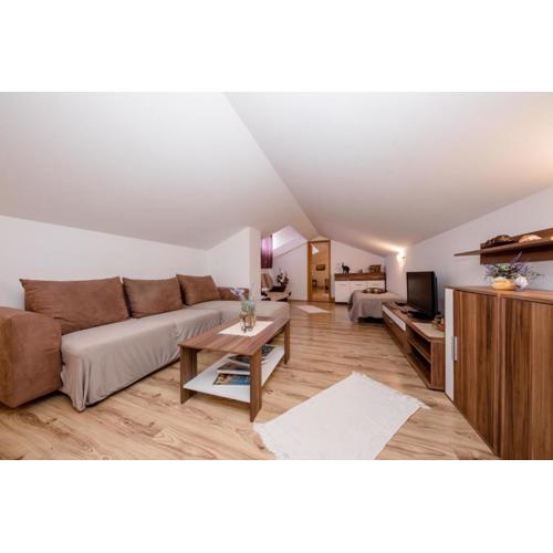 Apartment in Mundanije with Seaview, Terrace, Air condition, WIFI (3748-3)
