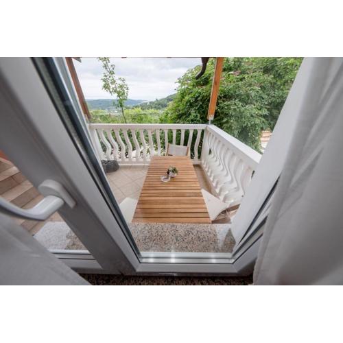 Apartment in Mundanije with Seaview, Terrace, Air condition, WIFI (3748-4)