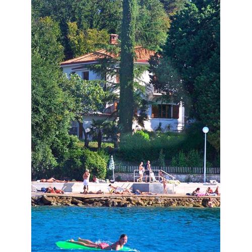 Apartment in Njivice/Insel Krk 38752