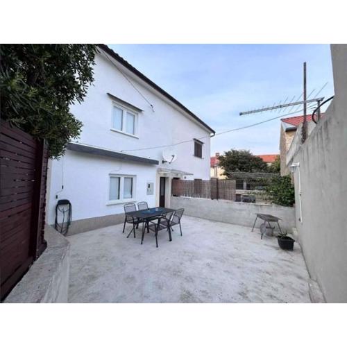 Apartment in Omisalj - Insel Krk 50491