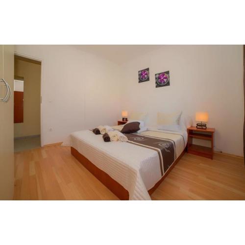 Apartment in Pakoštane with pool access, terrace, air conditioning, Wi-Fi, 3548-4