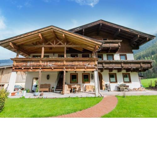 Apartment in Saalfelden am Steinernen Meer