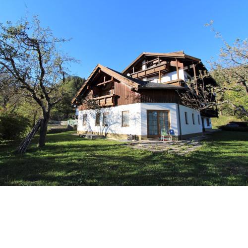 Apartment in Sankt Stefan near Lake Pressegger