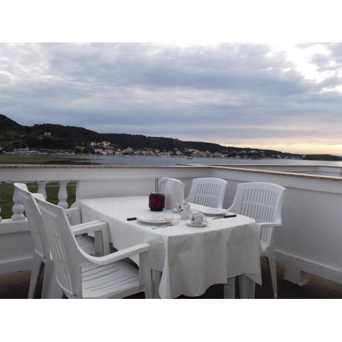 Apartment in Supetarska Draga 35932