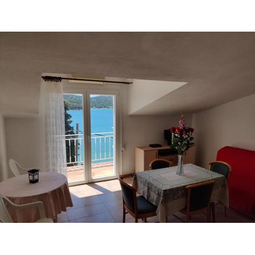 Apartment in Tisno with sea view, balcony, air conditioning, WiFi (4874-4)