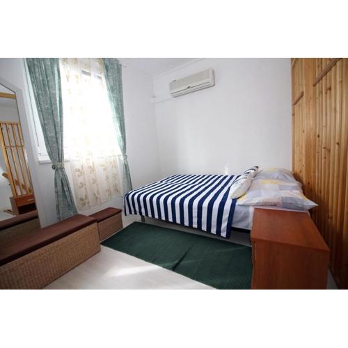 Apartment in Tisno