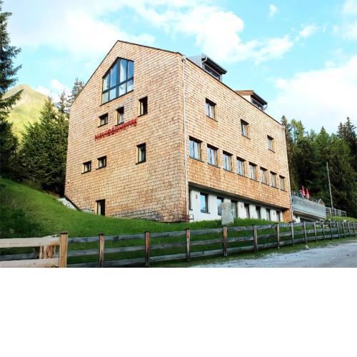 Apartment in Tyrol with mountain-views
