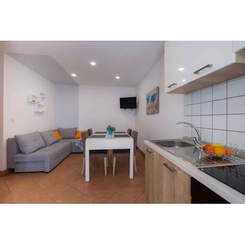 Apartment in Vrbnik - Insel Krk 47400