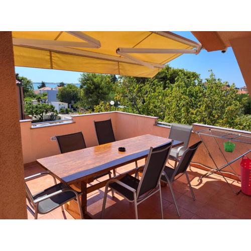 Apartment in Vrsi with Air conditioning, WIFI, Washing machine, Dishwasher (4836-2)