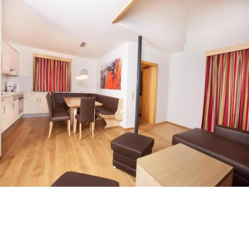 Apartment in Wald im Pinzgau with Swimming Pool and Views