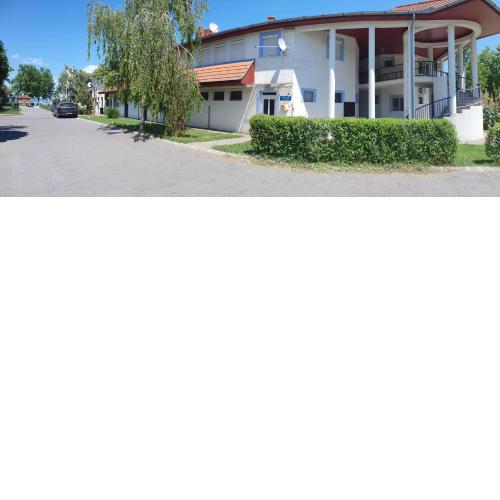Apartment in Zamardi - Balaton 53129
