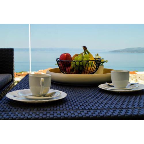 Apartment Ivona with beautiful seaview