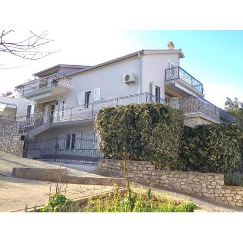 Apartment Ivona